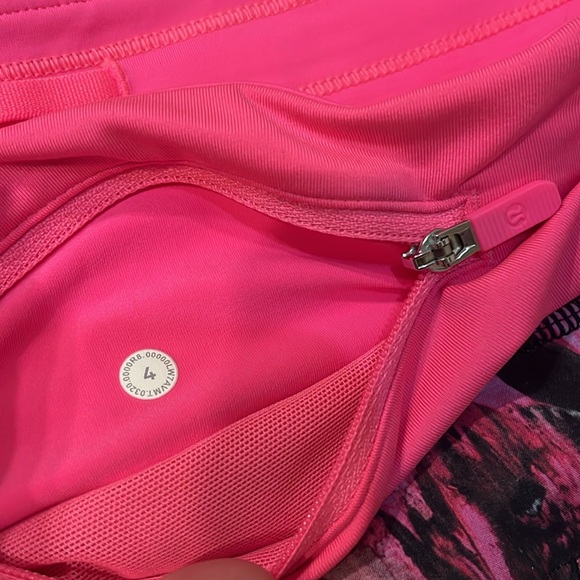 Lululemon Speed Up 4” Shorts - Picture 5 of 12